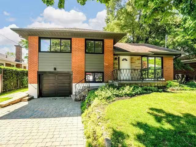 House for sale in Saint-lambert, Quebec