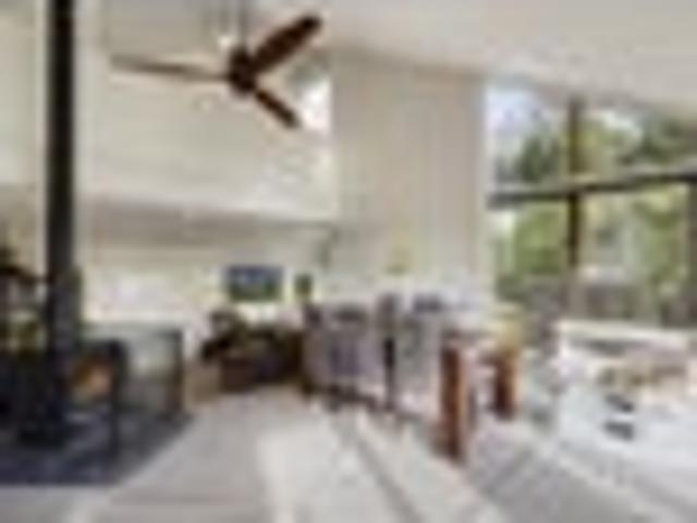 House for sale in Bellevue