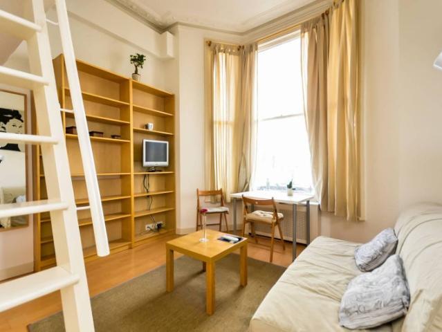 Studio for rent in West Kensington, Greater London