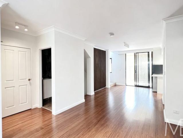 Townhouse for rent in Sydney, New South Wales