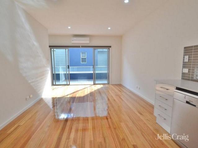 Townhouse for rent in Essendon, Melbourne