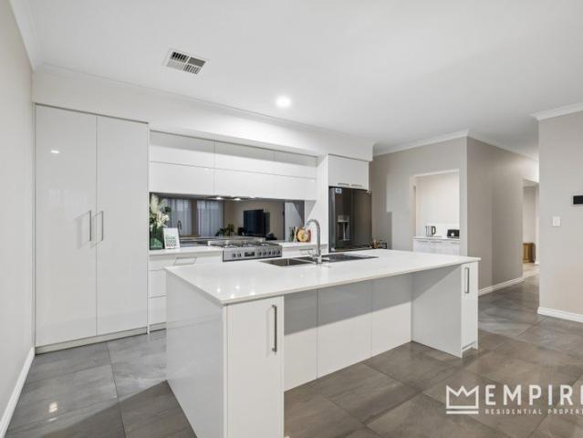 House for sale in Hammond Park, Western Australia