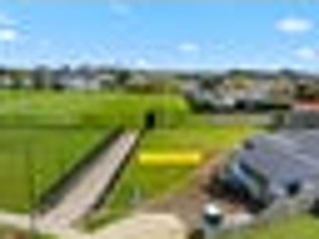 Land for sale in Awhitu, Oroua County