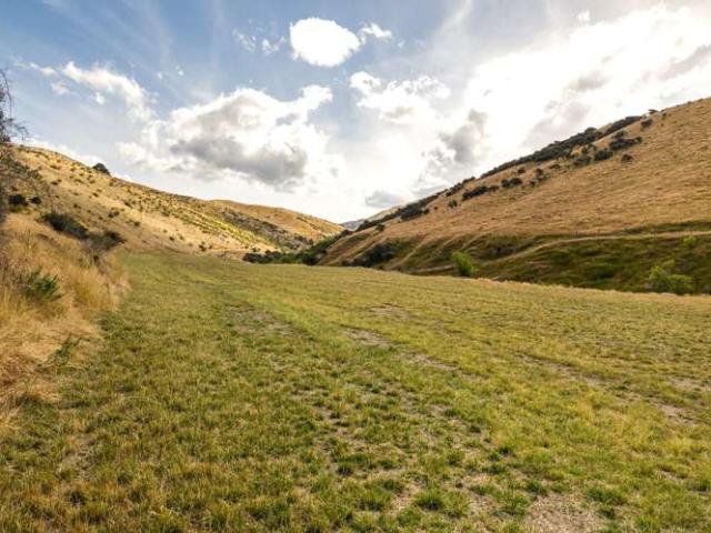 Property for sale in Otakou