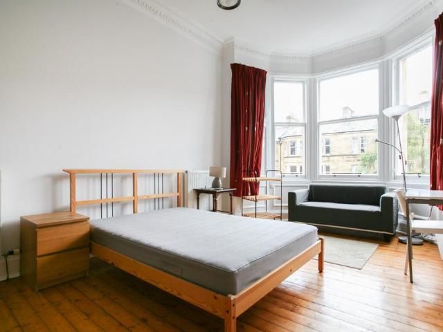 Apartment for rent in Marchmont, Scotland
