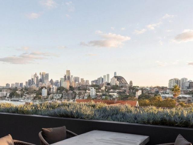 Apartment for sale in Lower North Shore, Sydney