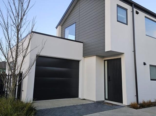 House for rent in Chaslands, Canterbury