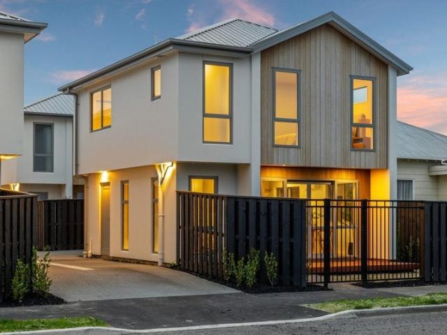 House for rent in Chaslands, Canterbury