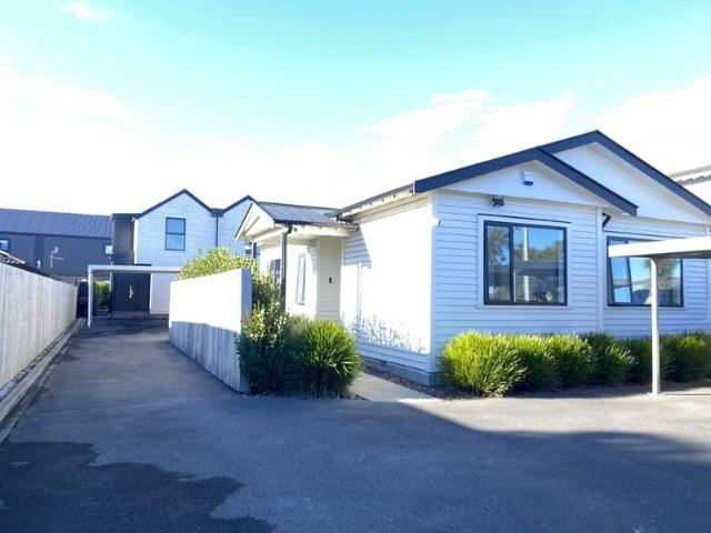 House for rent in Chaslands, Canterbury