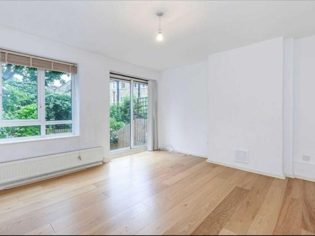 Apartment for rent in Canonbury, Greater London
