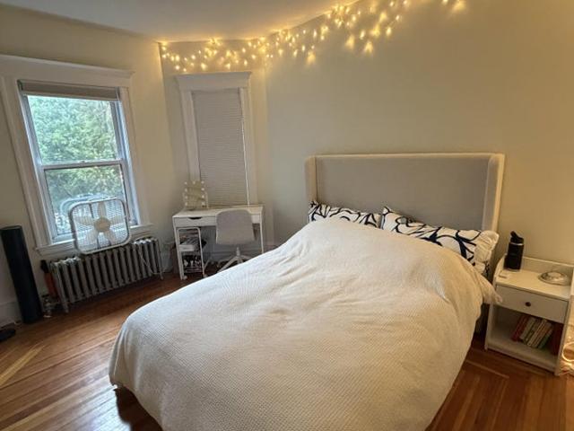 Room for rent in Ball Square, Somerville