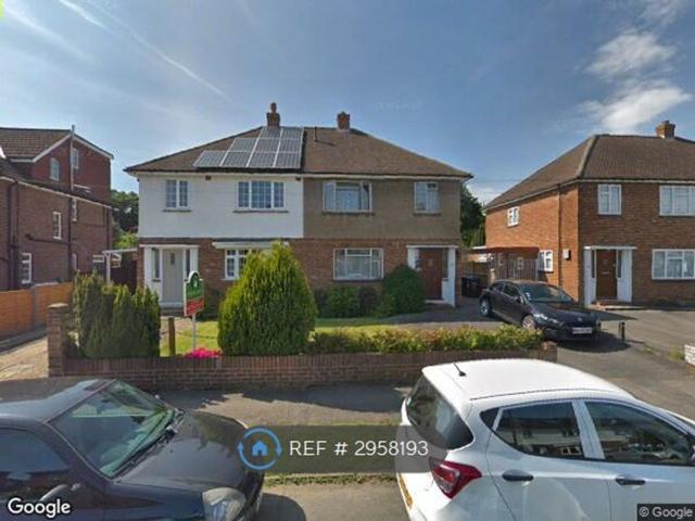 Room for rent in Ripley Springs, Runnymede