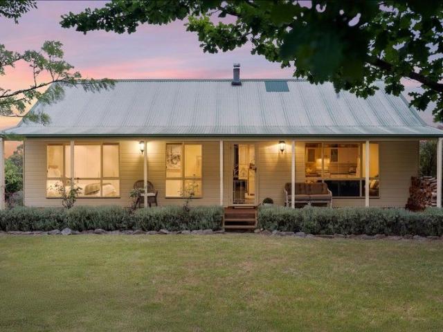 Cottage for sale in Bullio, New South Wales