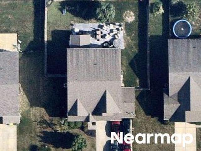 House for sale in Greenfield