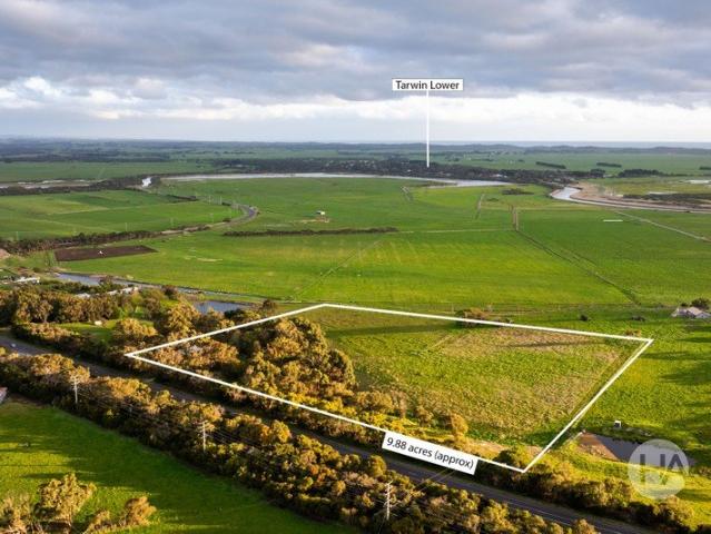 Cottage for sale in Inverloch, Victoria