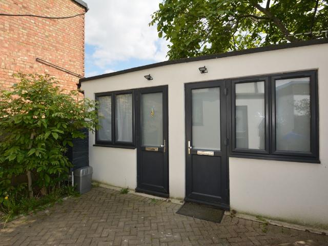 Studio for rent in Blackhills, Surrey