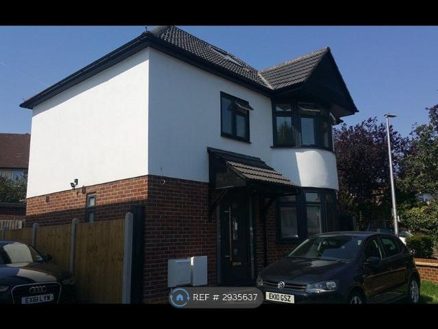 House for rent in Woodford, Greater London