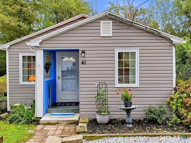 House for sale in Giants Neck, East Lyme