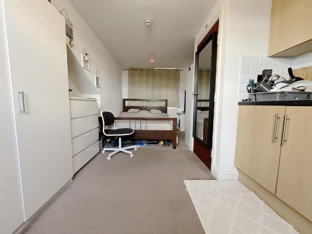Apartment for rent in London Borough of Hounslow, Osterley