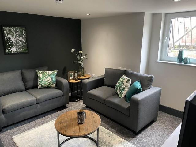 House for rent in Hyde Park, West Yorkshire