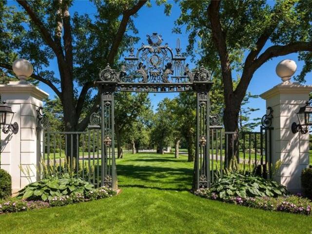 Land for sale in Old Westbury