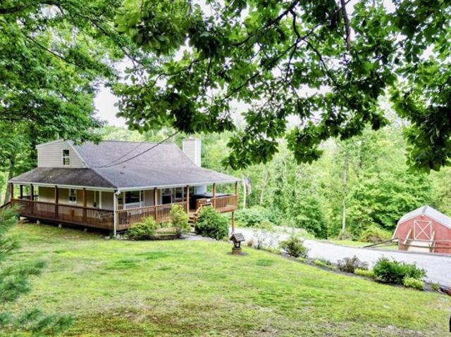 House for sale in Harwinton, Northwest Hills Planning Region