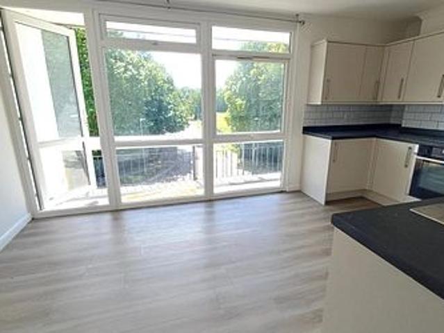 Apartment for rent in St. Martin's, The Bridge