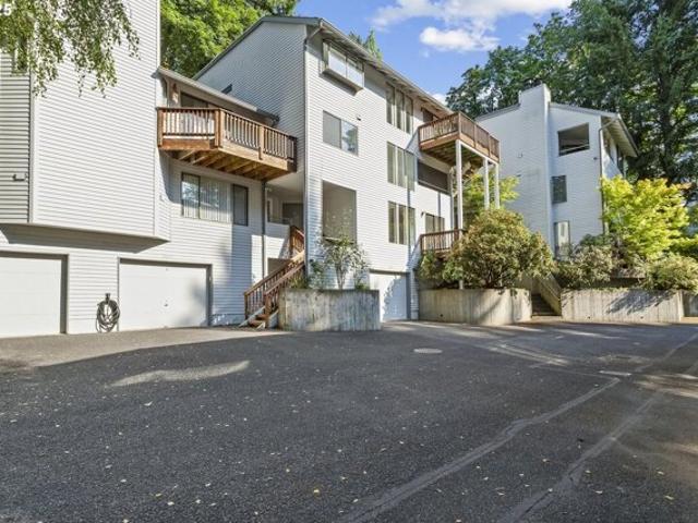 Condo for sale in Oregonia