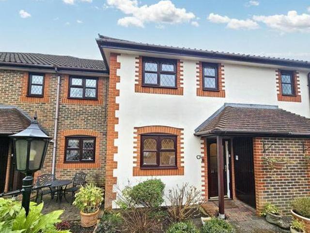 House for sale in Littlecote, West Sussex