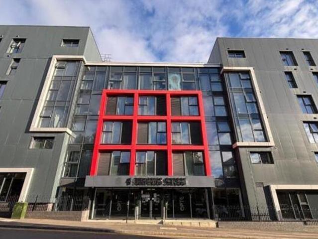 House for sale in Luton