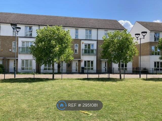 House for rent in West Drayton, Greater London