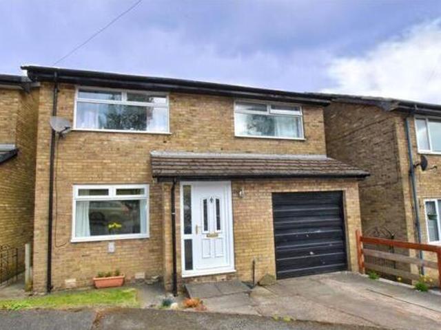 House for sale in Charlesworth, East Midlands