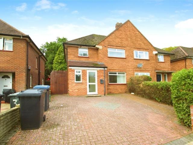 House for rent in Ripley Springs, Runnymede