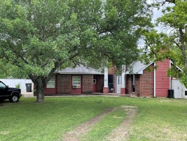 House for sale in Martindale, Texas