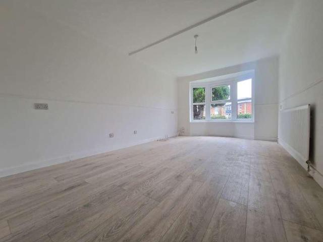 Apartment for rent in Botany Bay, Southampton