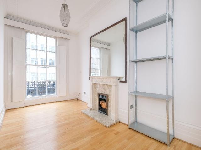 Apartment for rent in Paddington, Isle Of Man