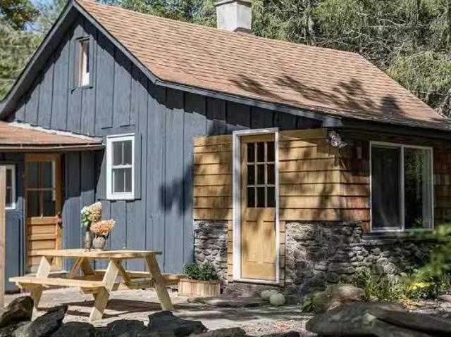 House for rent in Kingston