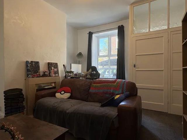 House for rent in Kirklees, Bury