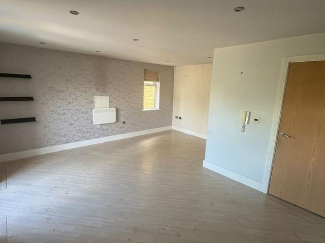 Apartment for rent in Edgworth