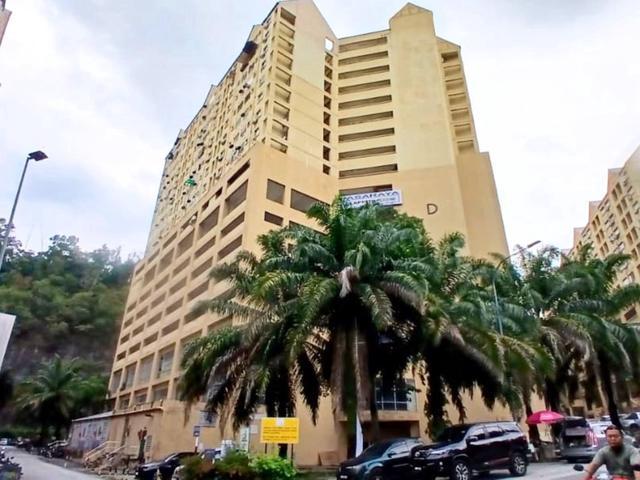 Serviced Residence for sale in Langat, Selangor