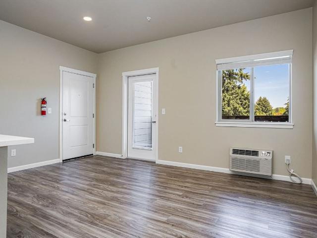 Apartment for rent in Salem