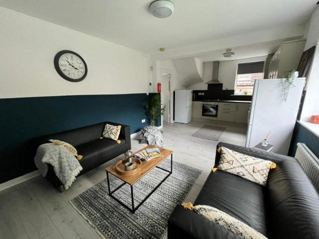 House for rent in Headingley Hill, Headingley