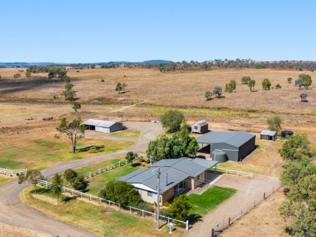 Acreage for sale in Southbrook, Queensland