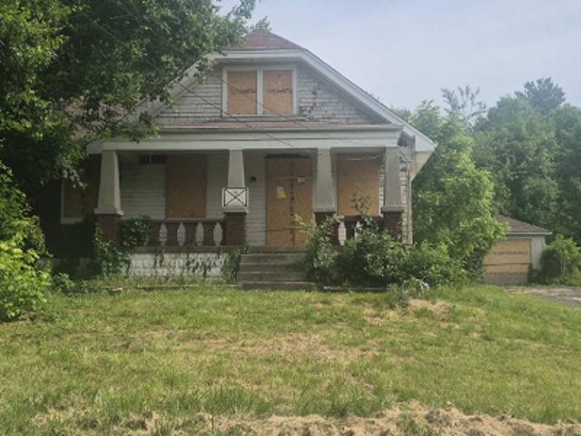 House for sale in Roselawn, Ohio