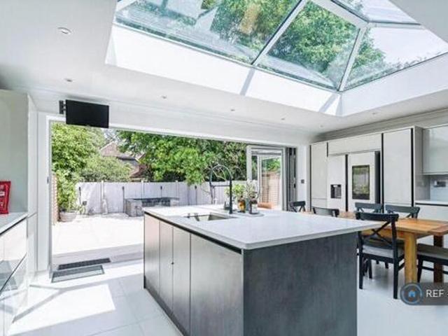 House for sale in London Borough of Hounslow, Feltham