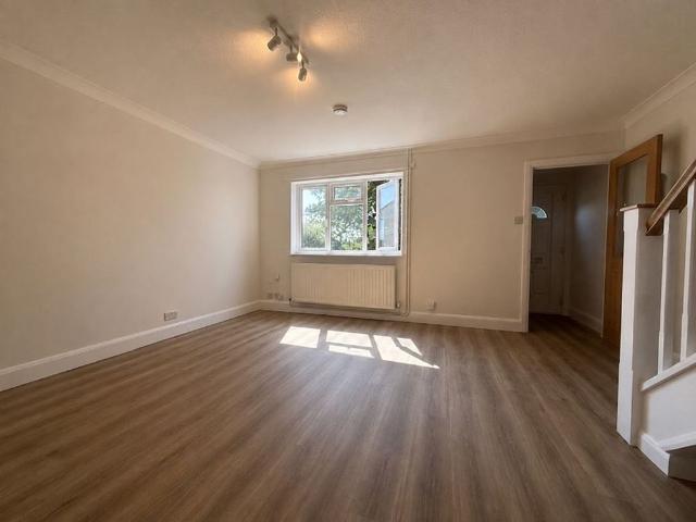 House for rent in Lavant, Littlecote