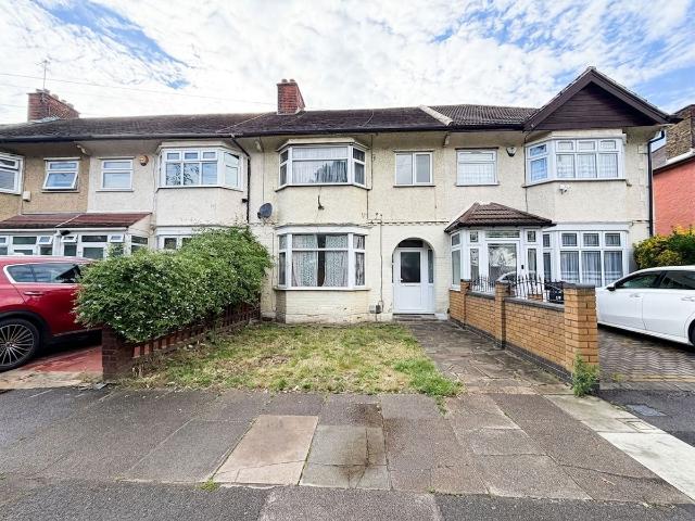 House for rent in London Borough of Redbridge, Greater London