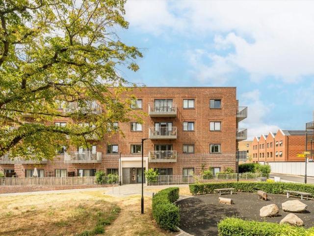House for rent in Springfield Village, Greater London