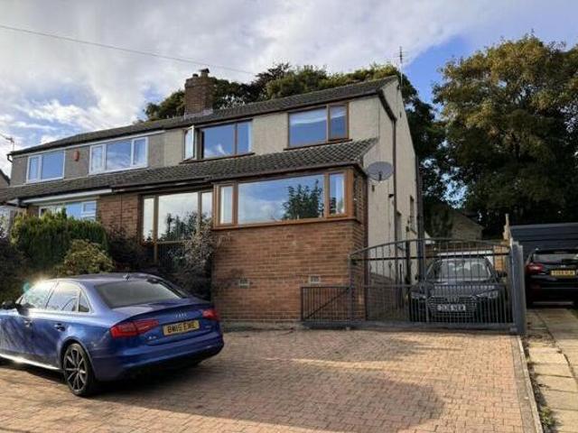 House for sale in Hove Edge, Brighouse
