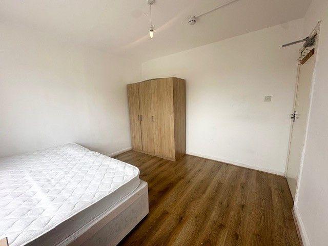 Studio for rent in Kingsbury, Greater London